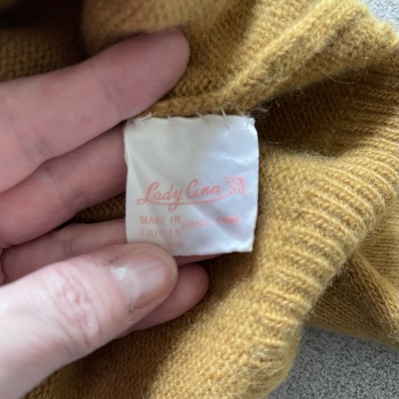 Vintage Lady Cina Mustard Cropped Sweater - Picture 8 of 14